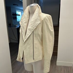 Vince Cream Blazer with Zipper Detail moto jacket
